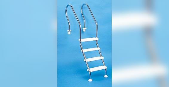Échelle de piscine