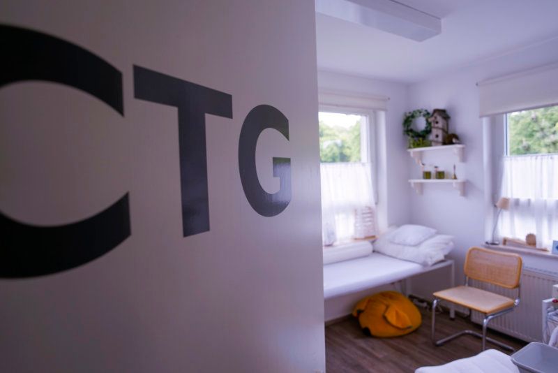 Dr. Med. Cornelia Hogrebe Dr. Med. Dirk Schulze Frauenarztpraxis Dr. Hogrebe und Dr. Schulze | Höxter