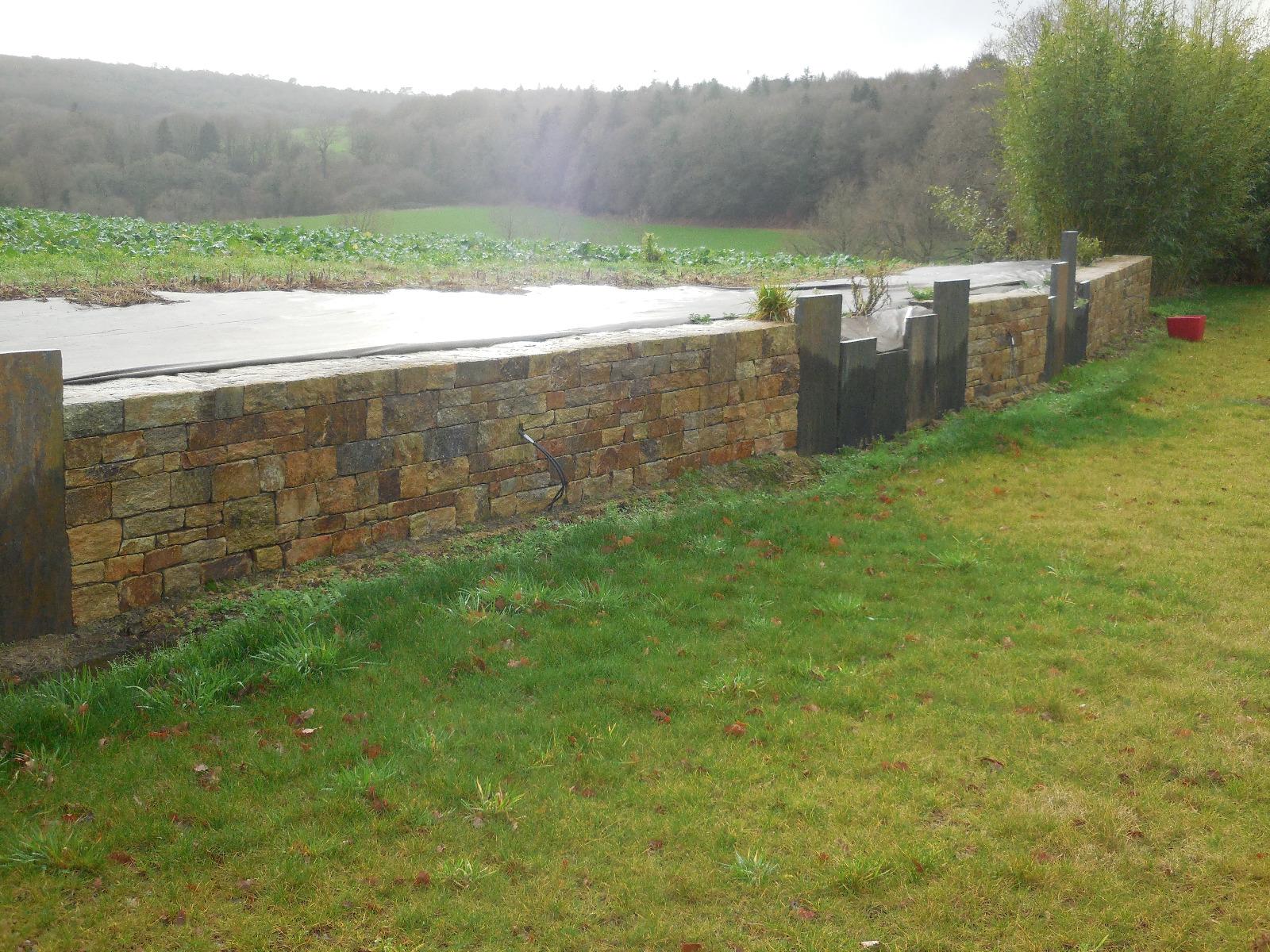 MURET EN PIERRES SECHES QUISTINIC MACONNERIE LE  GLEUHER