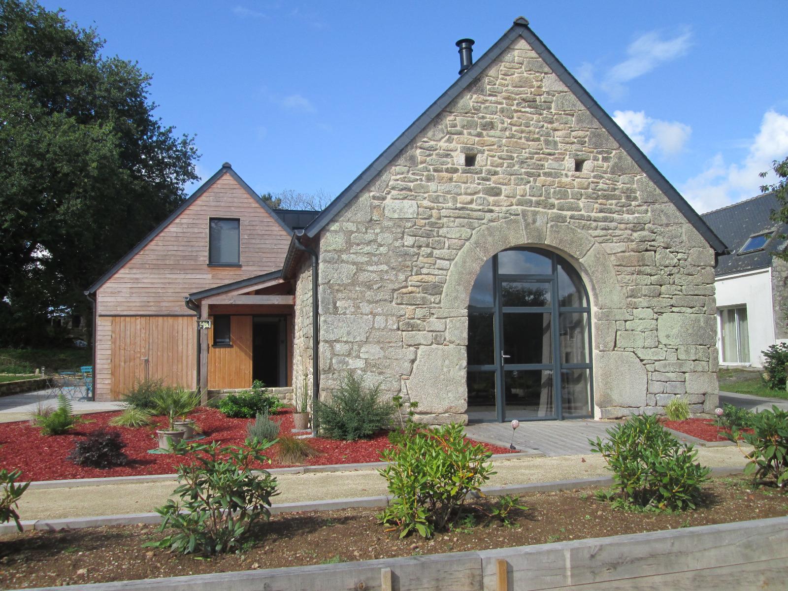 RENOVATION GRANGE QUISTINIC MACONNERIE LE GLEUHER APRES VUE