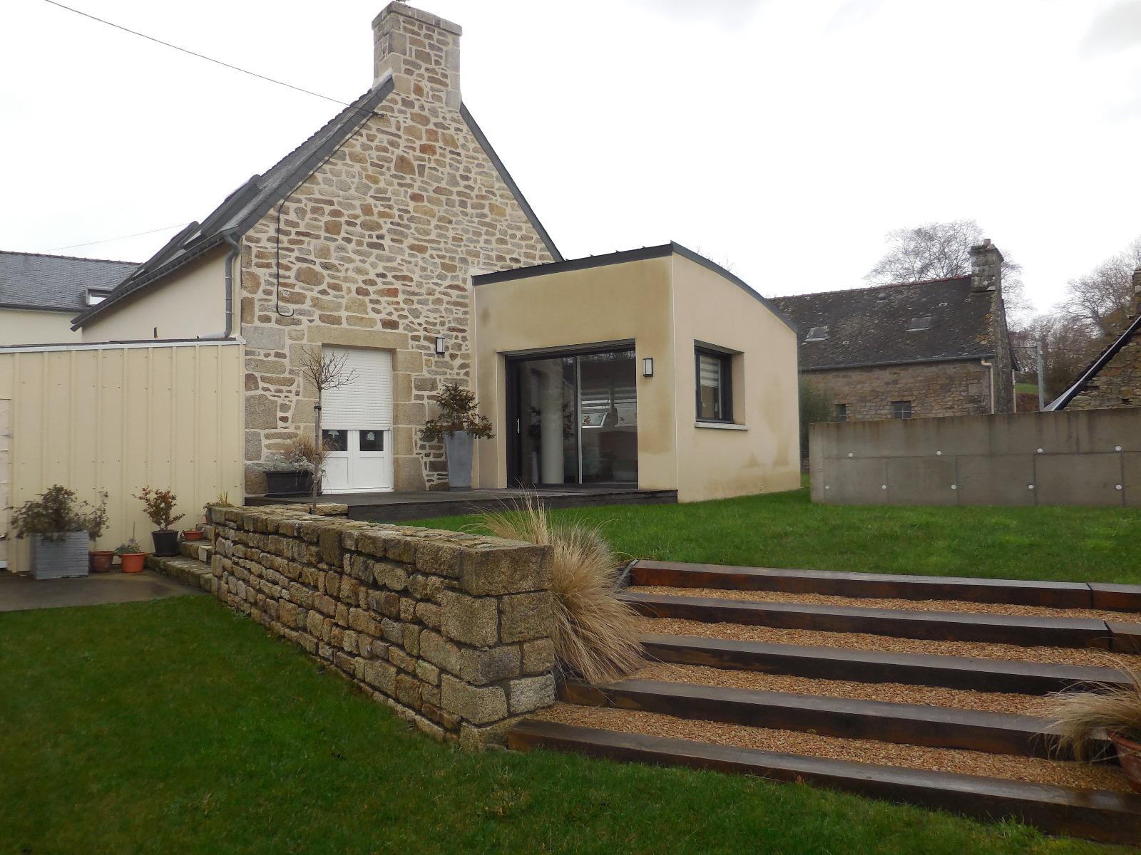 EXTENSION MAISON EN PIERRES ESCALIER ET MURET BAUD LE  GLEUHER