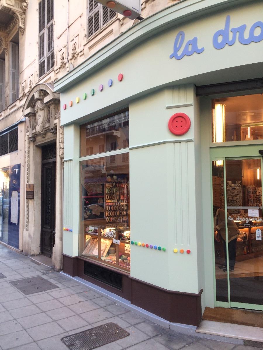 FACADE MAGASIN A NICE