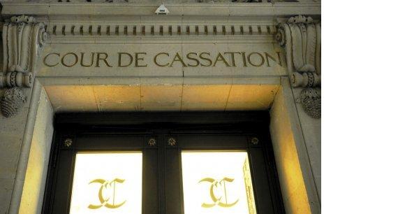 La Cour - Maître Baucomont Michel, avocat à Paris