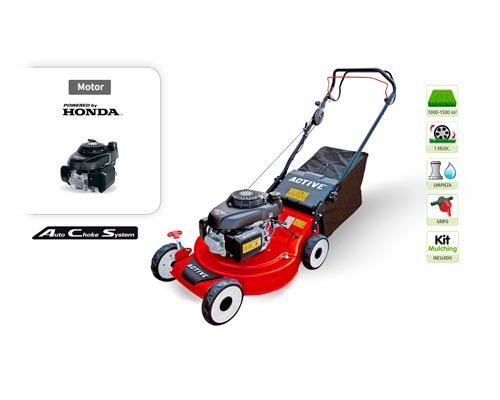 Una cortadora de césped Honda roja con ruedas blancas sobre un fondo blanco.