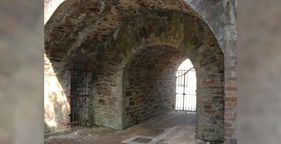 Bastion du dauphin a Rocroi avant