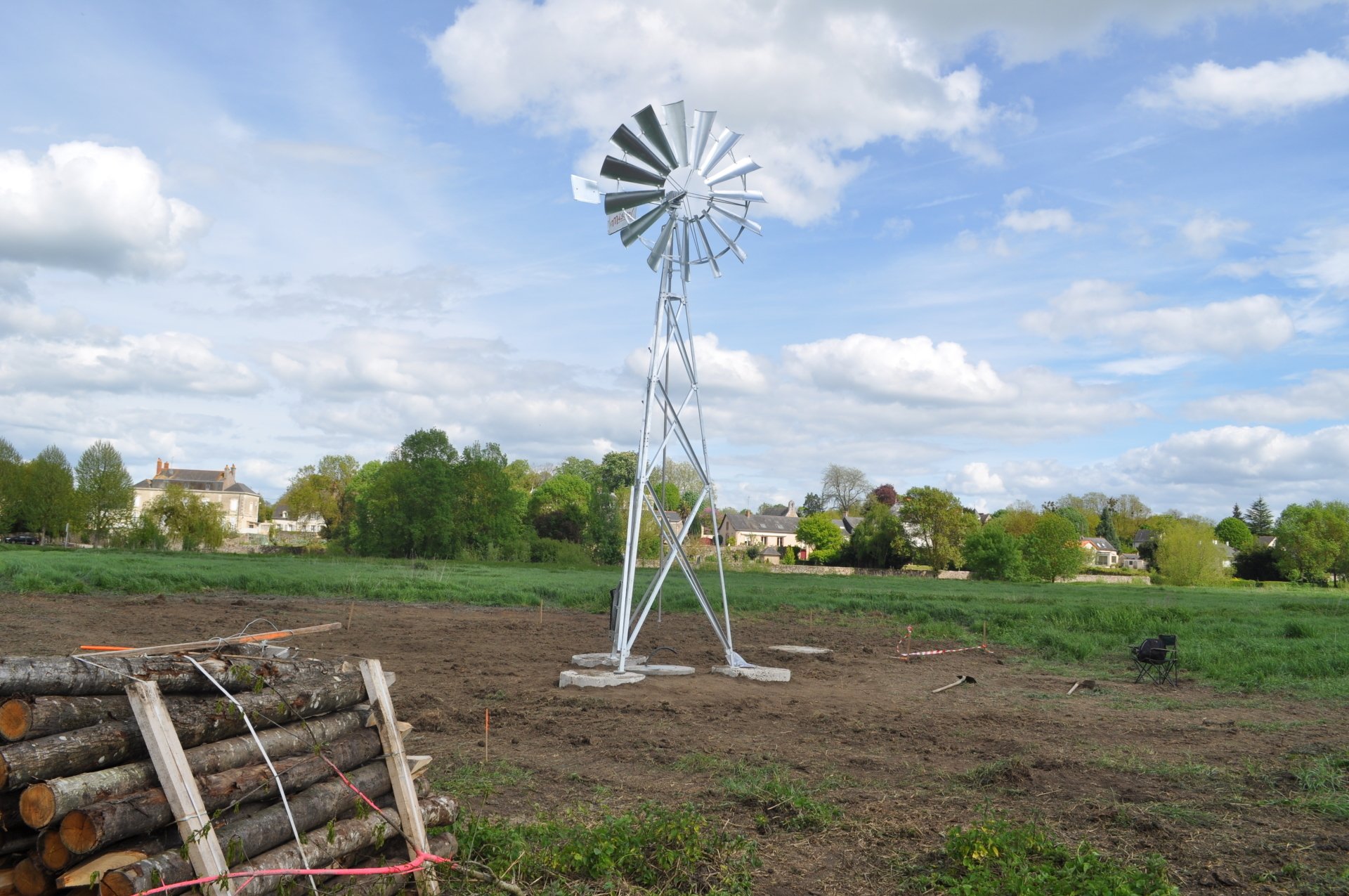 Société Exploitation du Vent et des Métaux éoliennes à Laval — free download