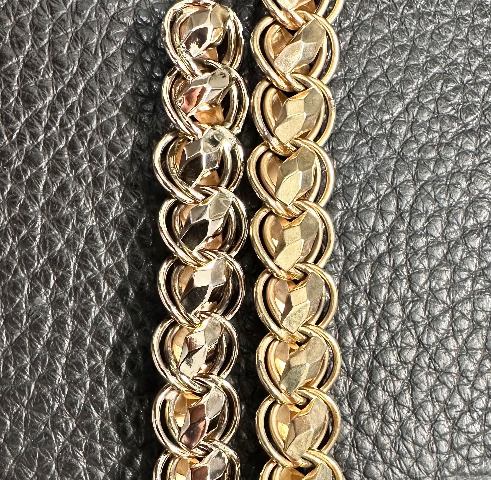 Bracelet en or jaune non poli et poli