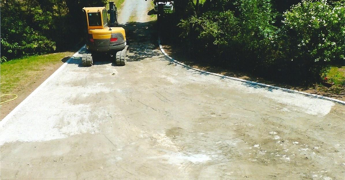 Préparation fond de forme avant pose de graviers