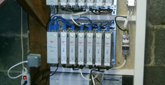 Station de tête sat + terrestre