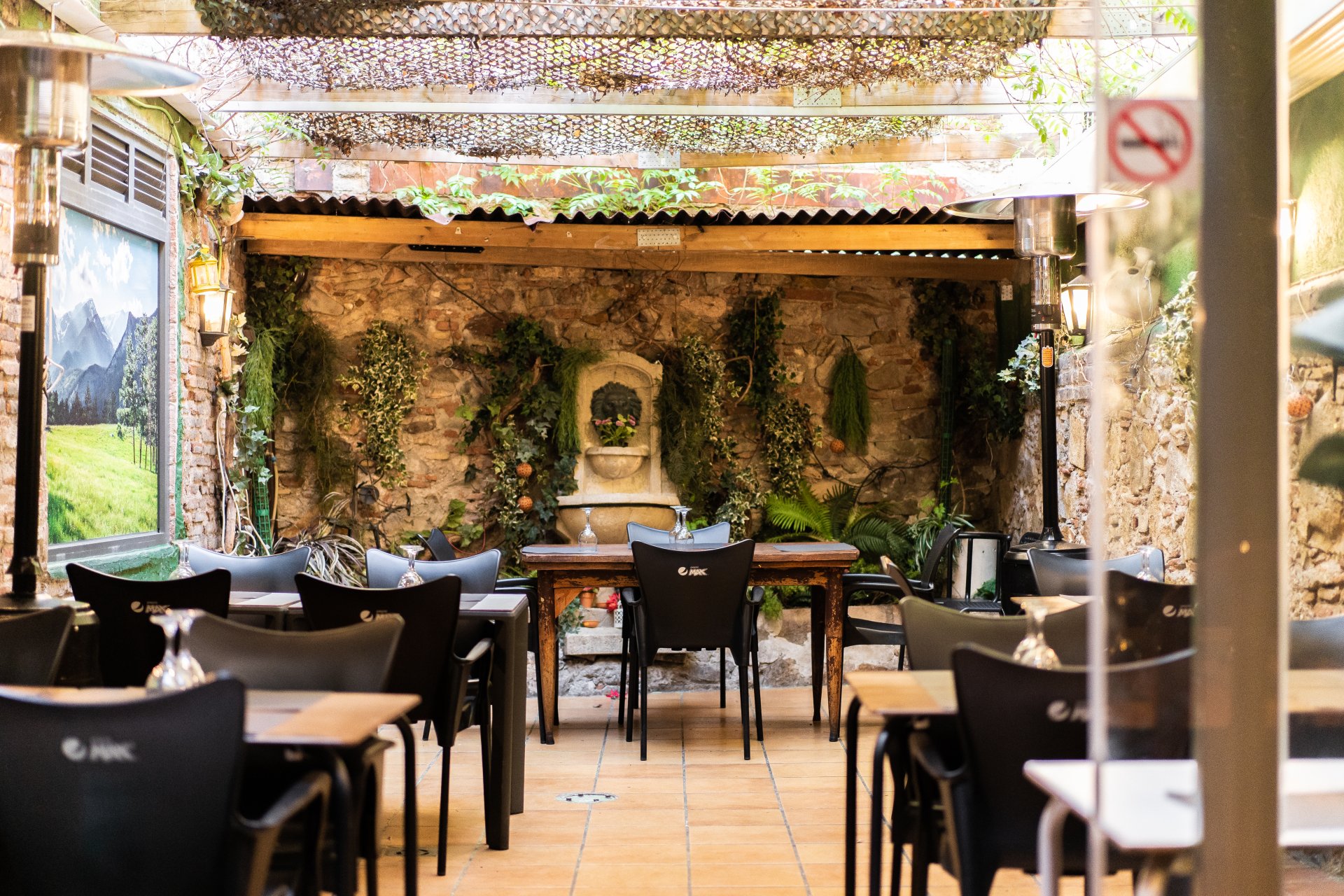 Restaurante con comida casera en Eixample (Barcelona) Nogal