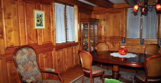 Boiserie + porte Chêne massif       Placard compteur Electrique