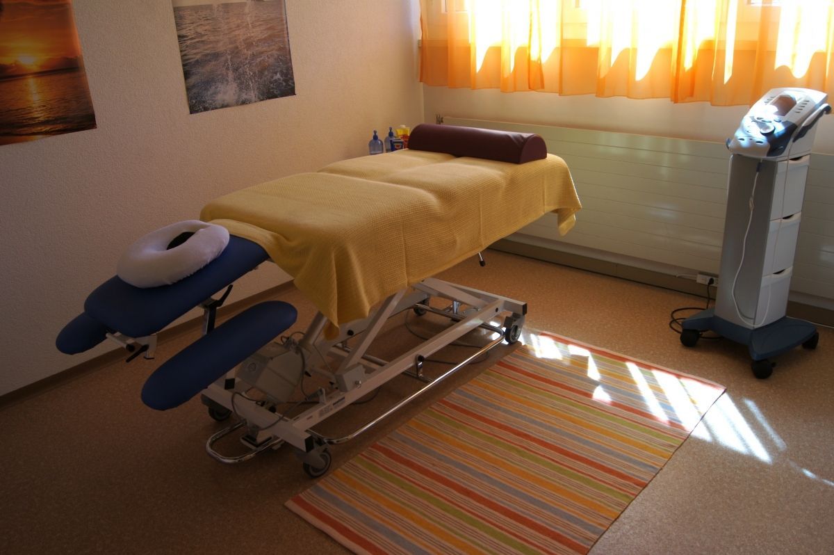 Dunkleys Praxis Für Medizinische Massage Und Physiotherapie Massage-Praxis - Urdorf - Medizinische Massage Edelweiss