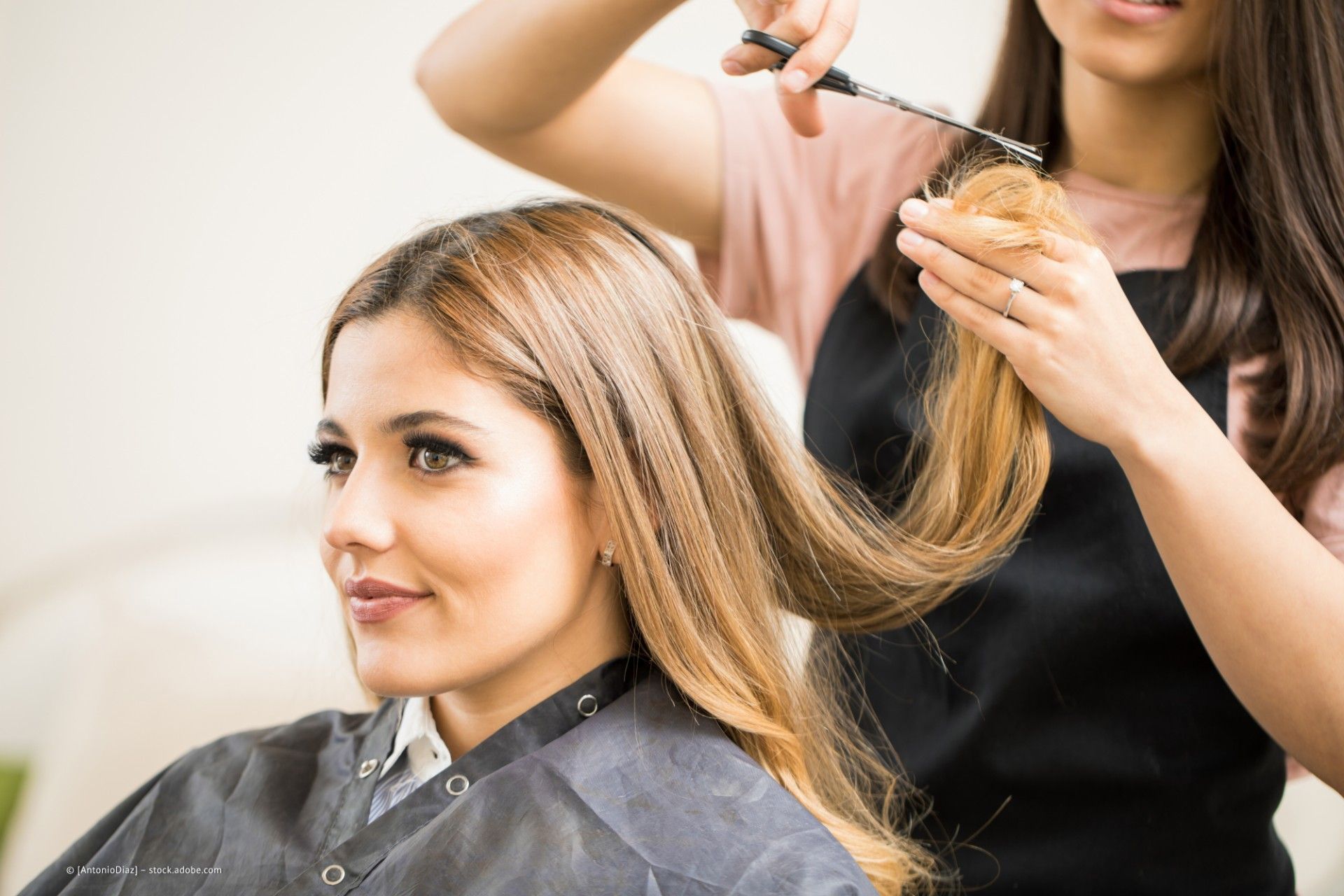 High Class Damen & Herren Friseursalon Cesar Friseursalon | Neumarkt, Bayern | Haar Scharf