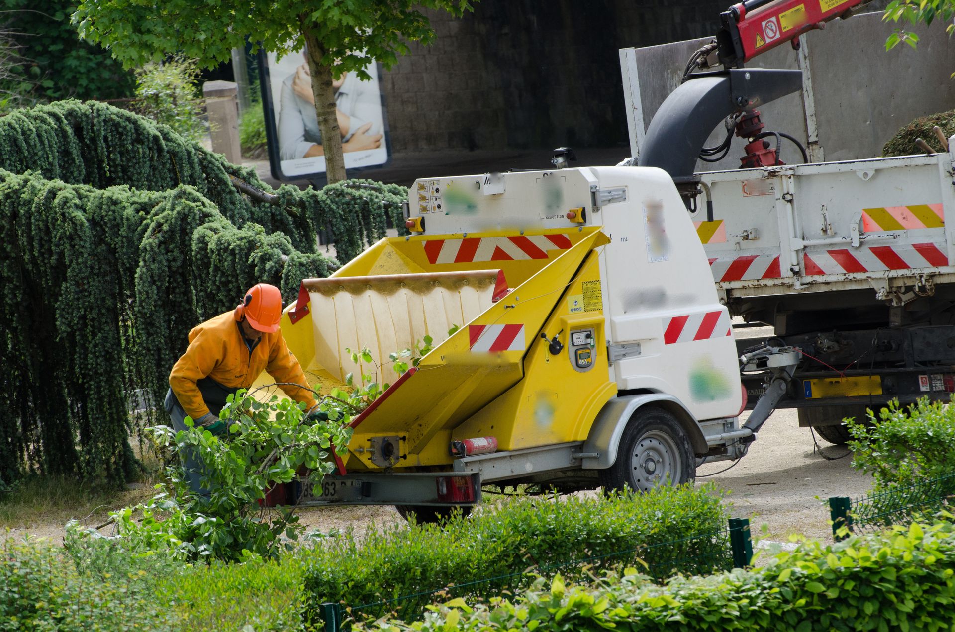 Broyage de branches à MontdeMarsan Traitement déchets verts — free download