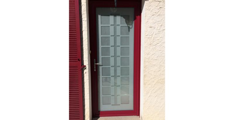 Menuiserie rénovation maison ancienne : porte vitrée