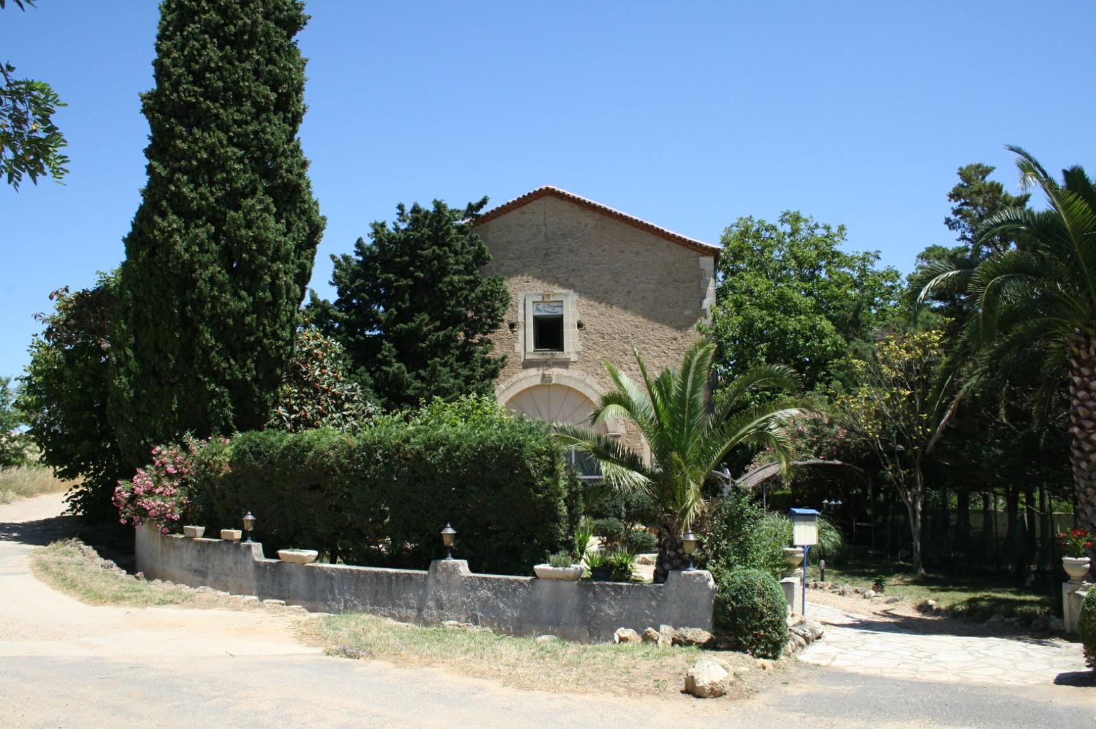 Devanture du Domaine de Pradines