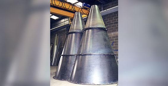 Travailler avec des plaques de métal