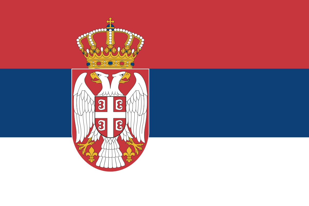 Bandera de Serbia: tricolor horizontal de rojo, azul y blanco, con el escudo de armas serbio.