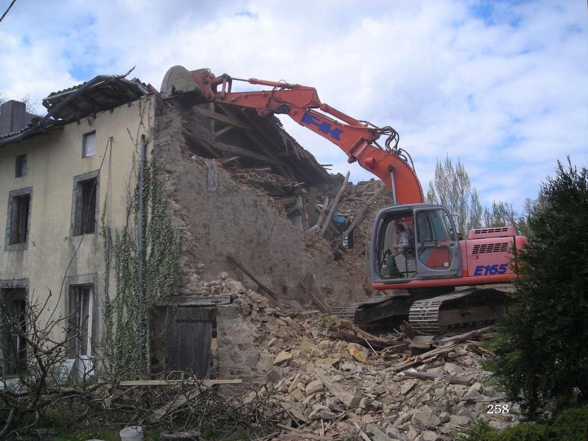 Paillot et Fils à Rochechouart - Démolition