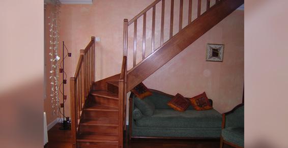 ART PEREIRA :Pose d'un escalier bois et finition