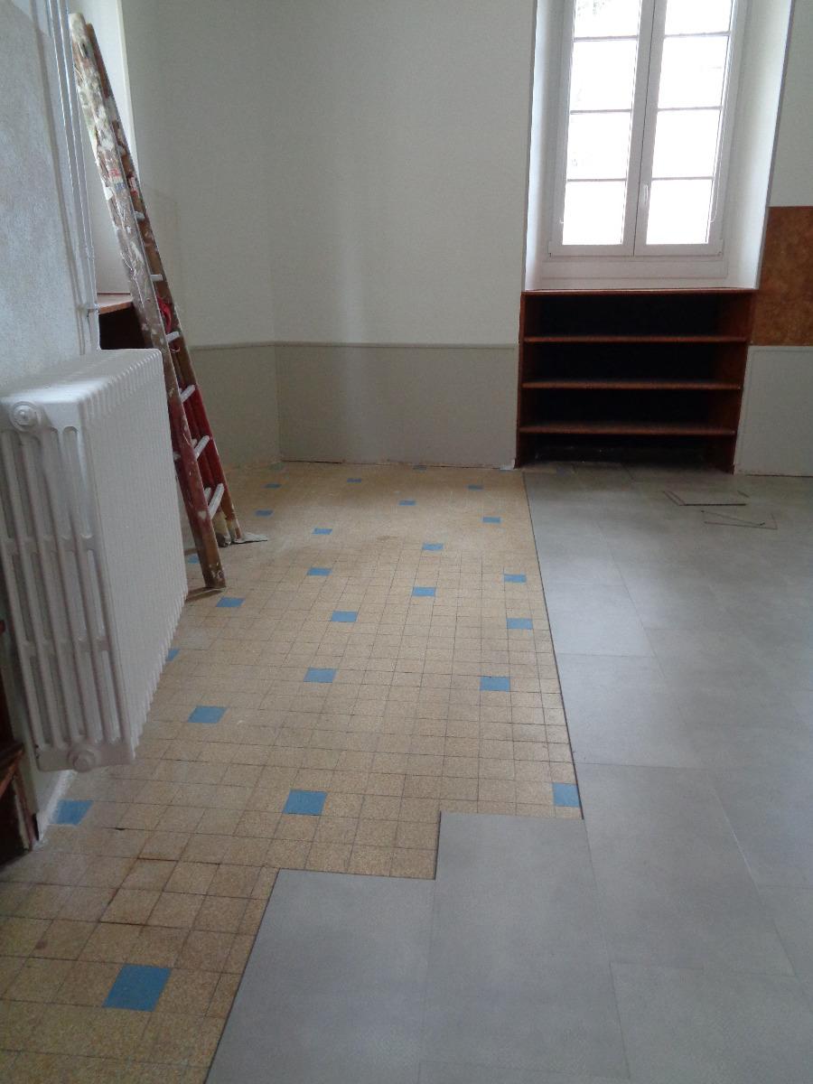 Réfection d'un sol par la pose de dalles PVC type GERFLOR