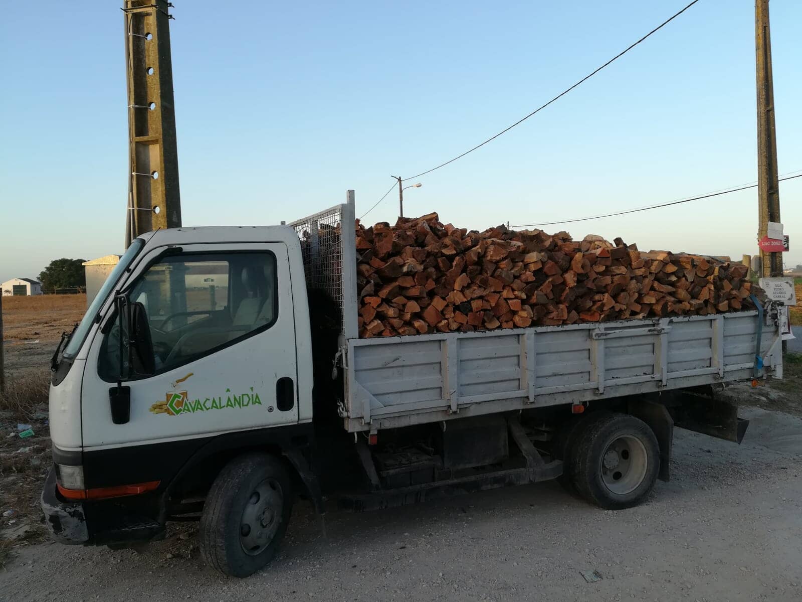 entrega de lenha sem arrumação