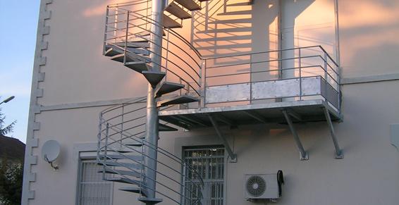 Lasne SAS - Serrurerie métallique - Escalier et rampe