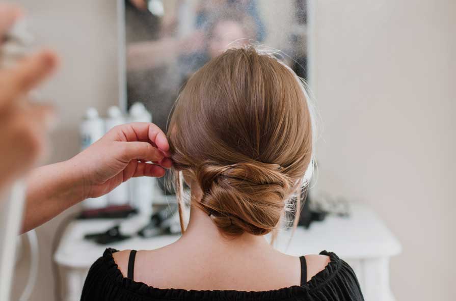 PENTEADOS DE NOIVA E ACOMPANHANTES