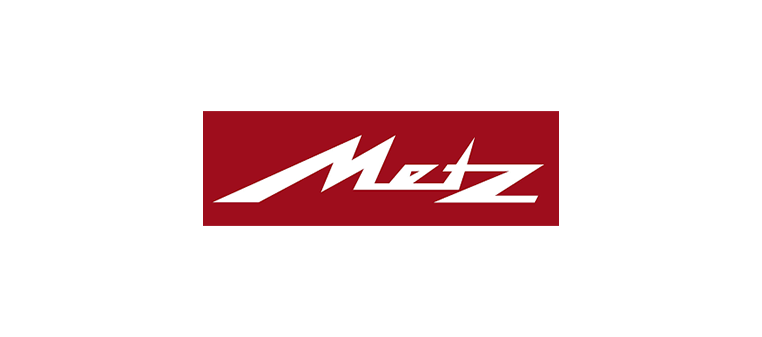 Metz-Logo in Weiß auf rotem Rechteck.