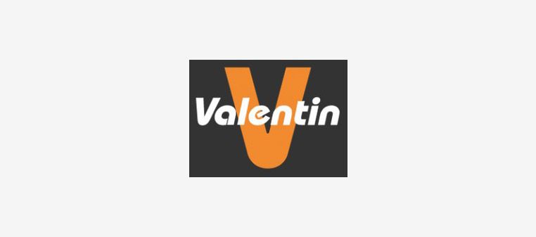 Logo des Namens „Valentin“ mit einem orangefarbenen „V“ in einem dunkelgrauen Rechteck.