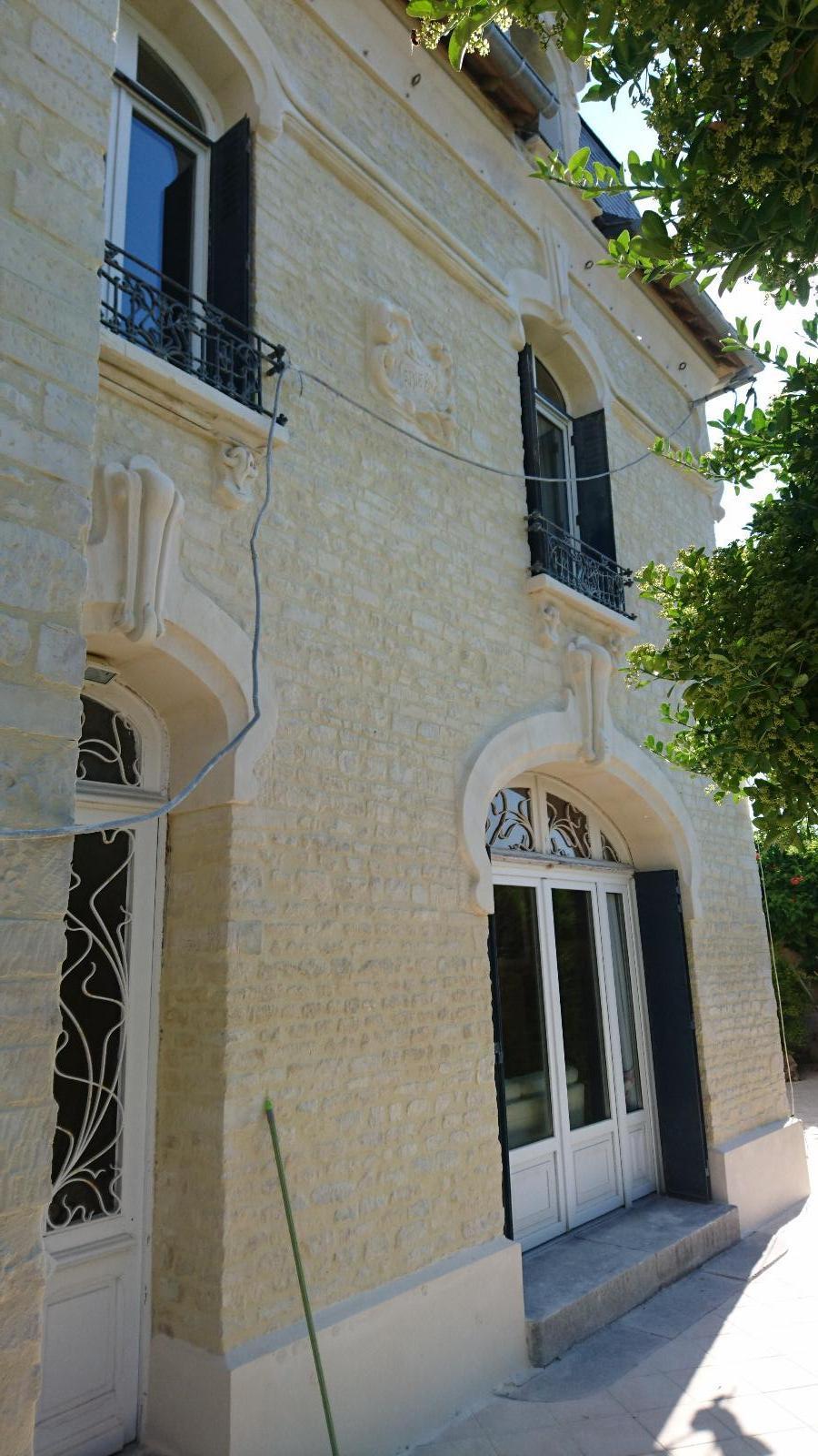 façade ancienne rénovée