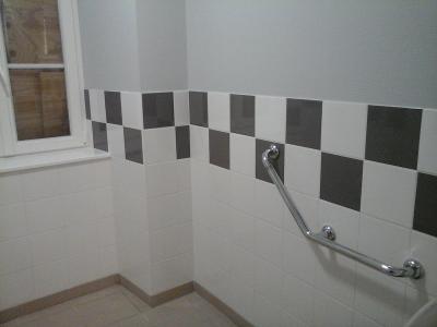 faïence frise damier