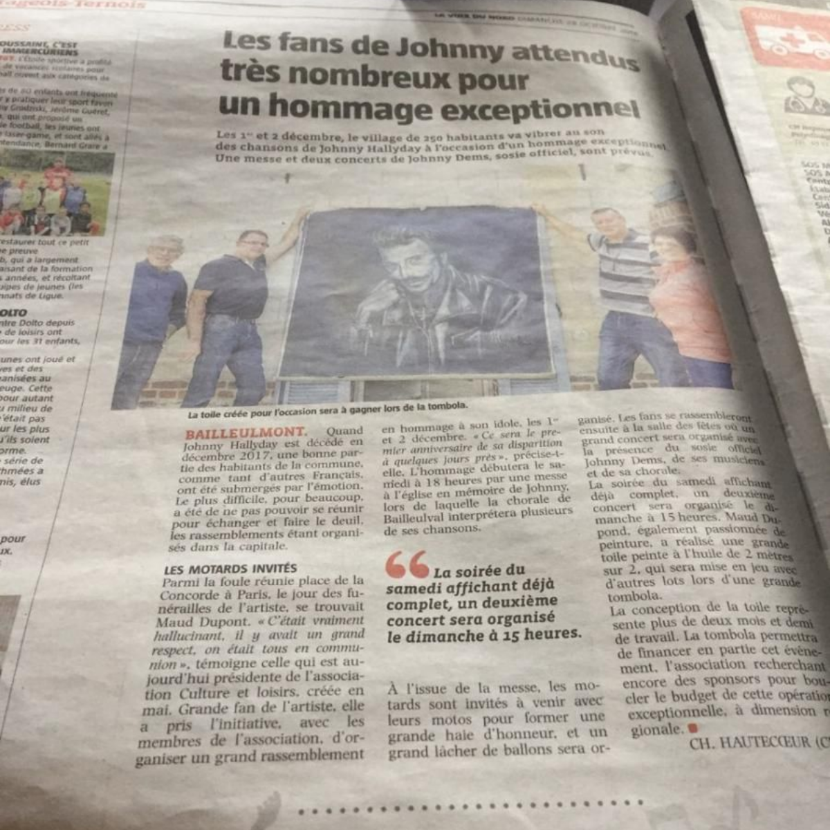 Article de journal concernant Johnny Hallyday : Les fans se rassemblent pour un hommage.