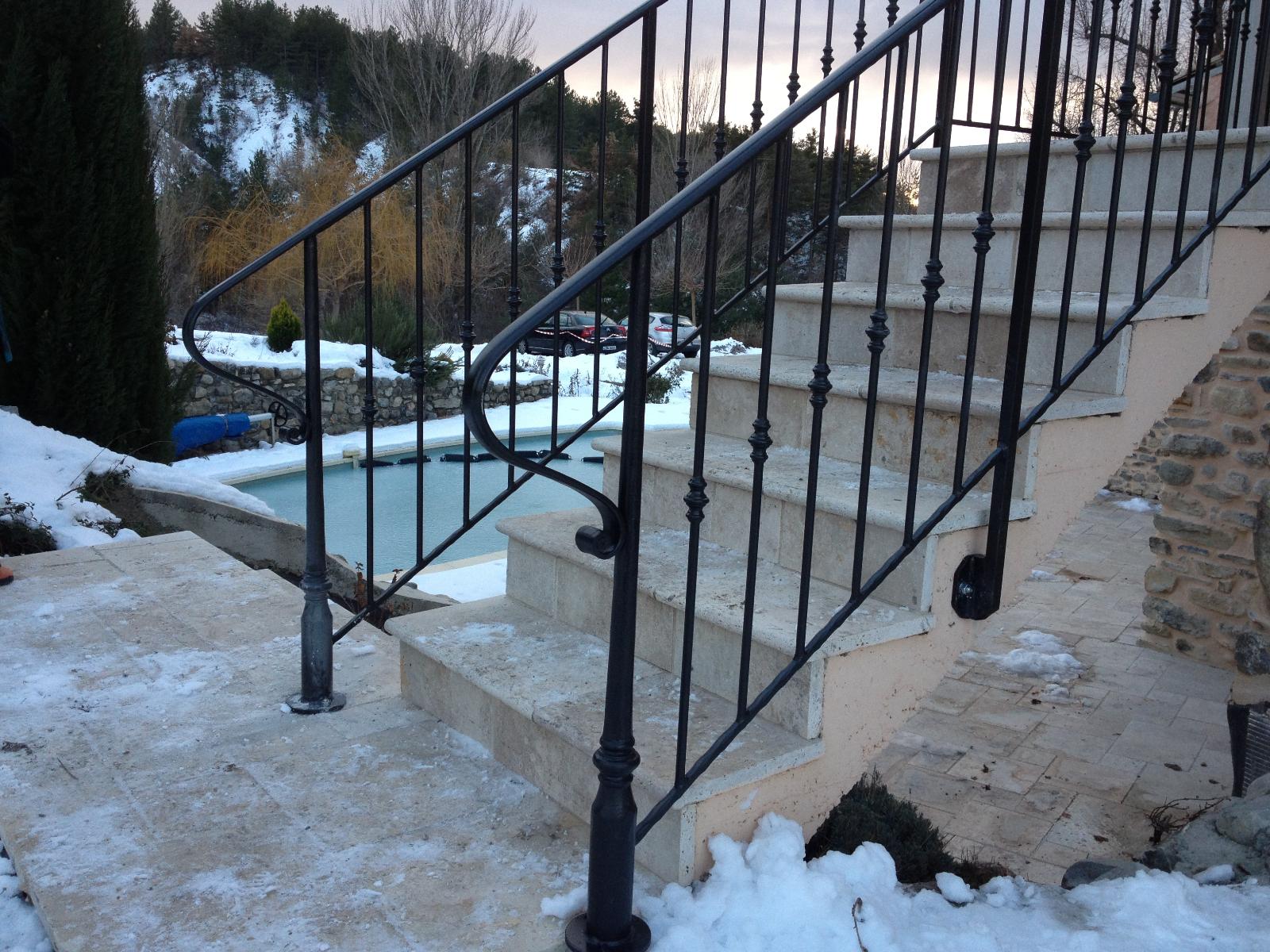 Rampe acier fer sur mesure escallier ferronnerie EMS Gap 05 metallerie