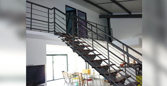 ESCALLIER MIXTE ACIER BOIS FER FERRONNERIE METALLERIE EMS GAP 05