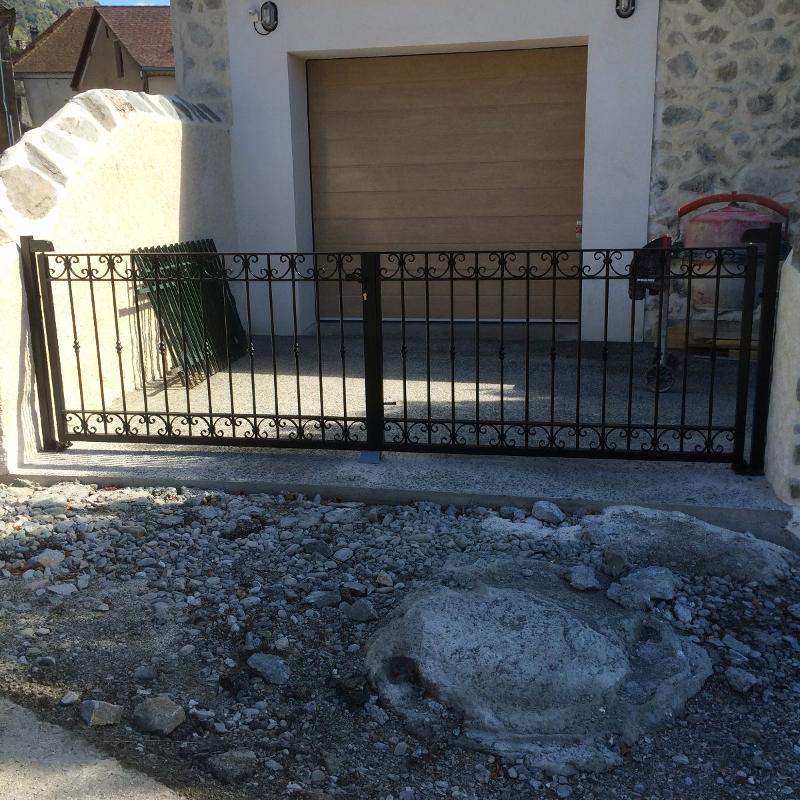 Portail ferronerie 2 battants acier metallerie ems 05 Gap