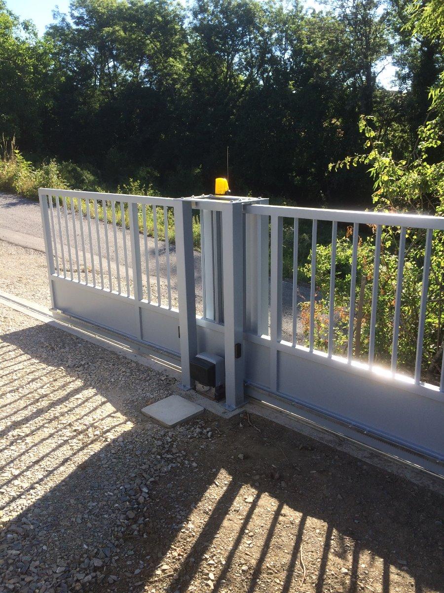 Portail acier coullissant motorise ems 05 serrurerie metallerie ferron