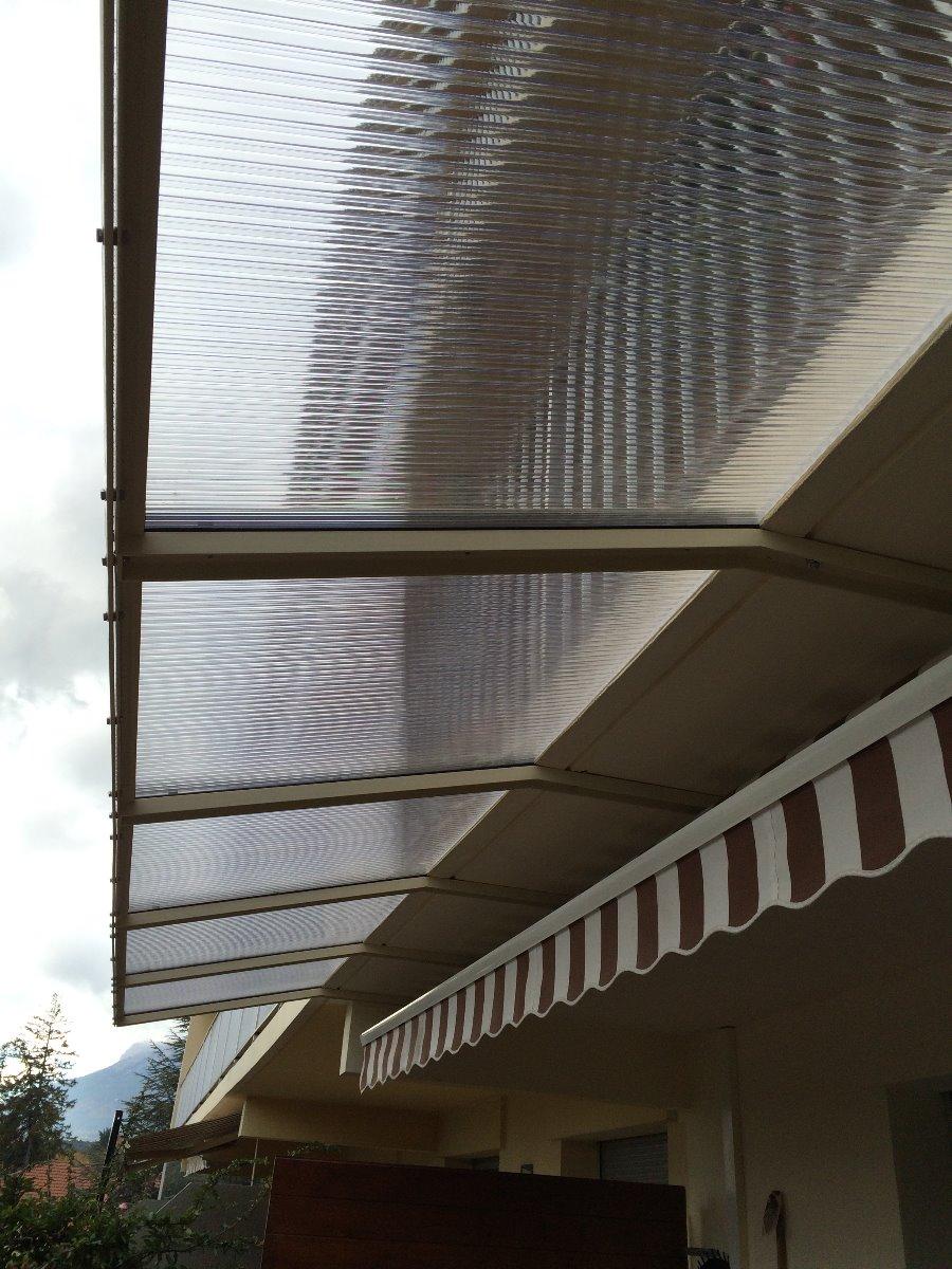 AUVENT DE PROTECTION ACIER SUR MESURE METALLERIE FERRONNERIE SERRURIER