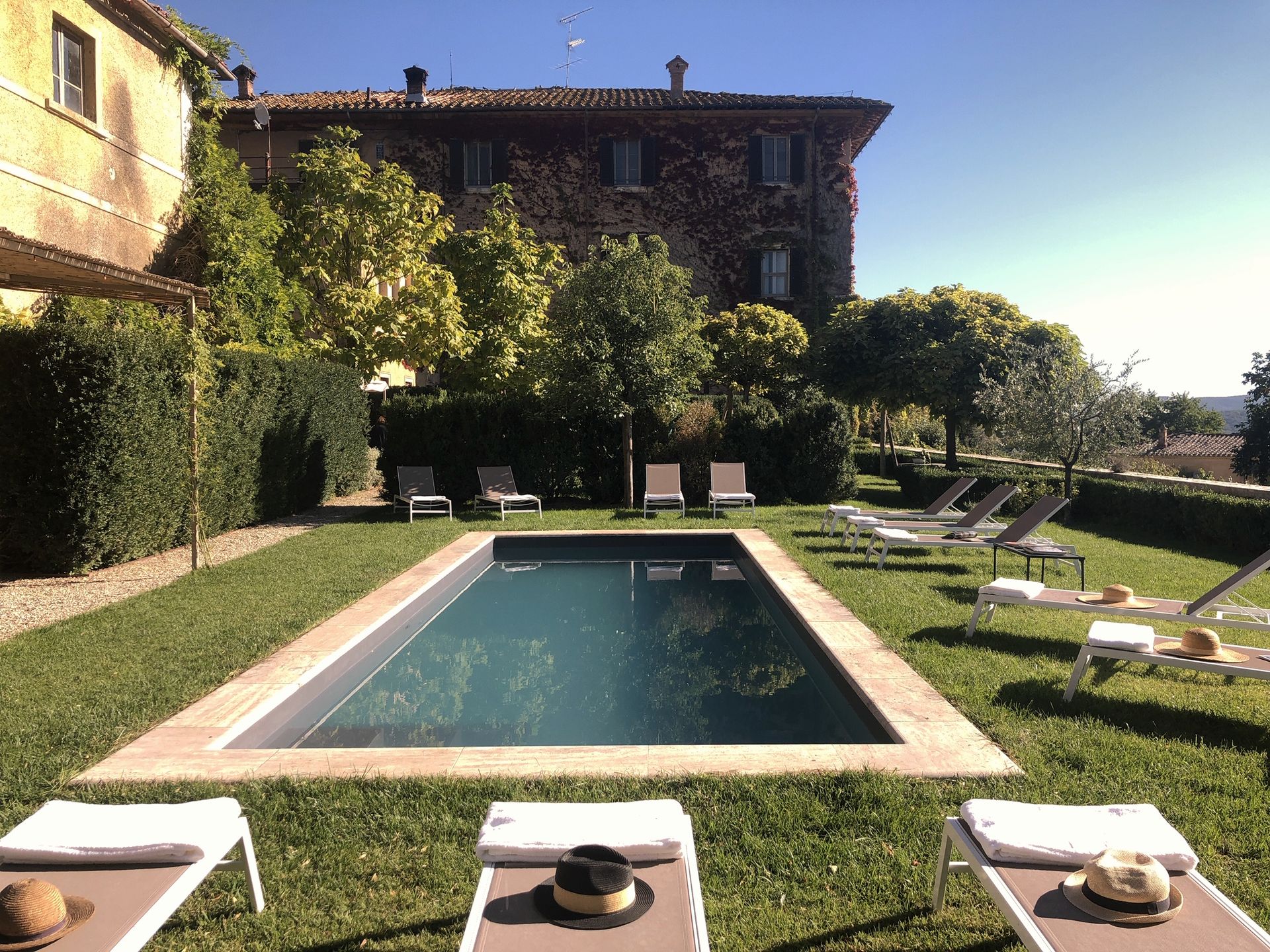 Picture of Discover Luxury Holiday Rentals | Commendable Vacation Rentals for Your ...