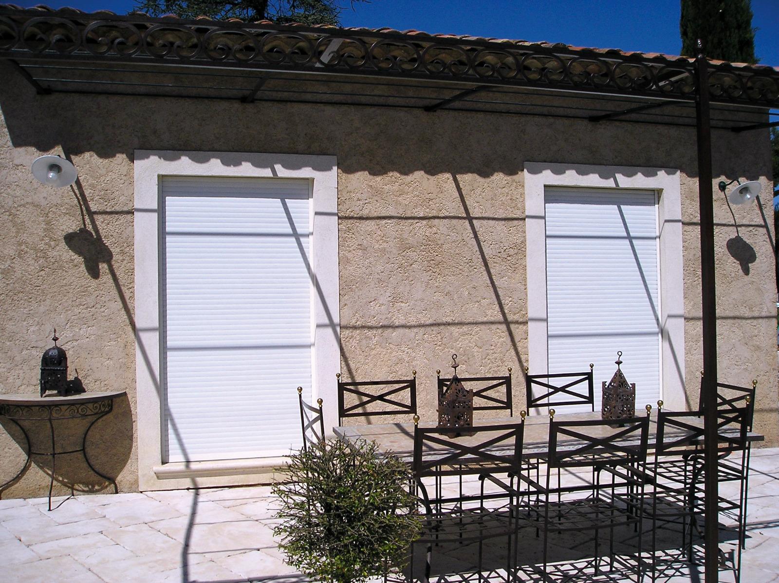 Volets roulants traditionnels à Marseille