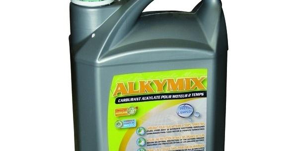 CARBURANT 2 TEMPS LES 5 LITRES 23.90 EUROS TTC