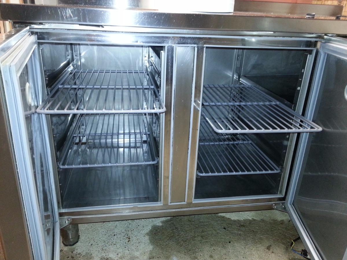 Pose et dépannage de vitrines réfrigérées à Abzac