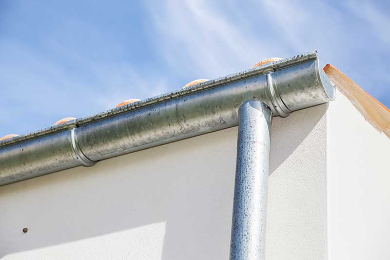 Gouttière en alu, zinc et cuivre à La Rochelle Nos solutions — free download