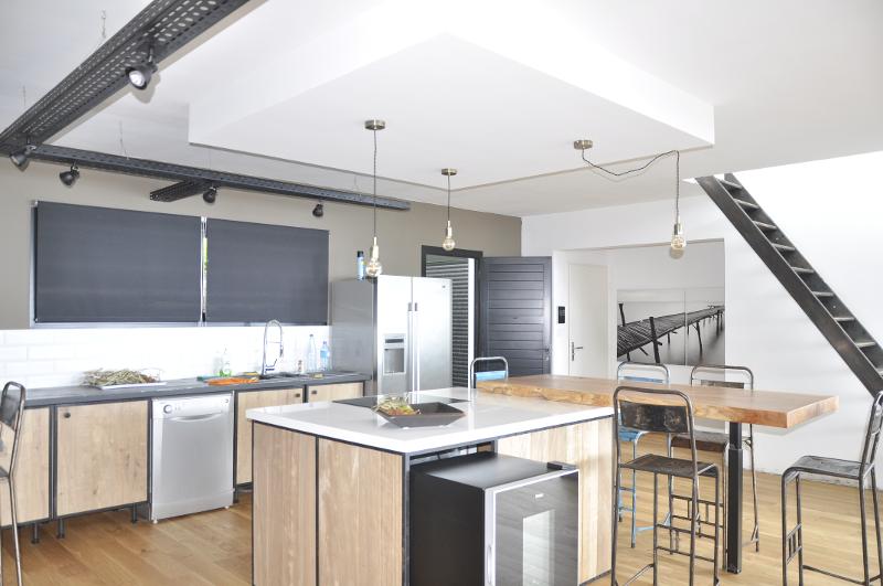 RELOOKING CUISINE LIGNE BOIS 974 BOIS METAL