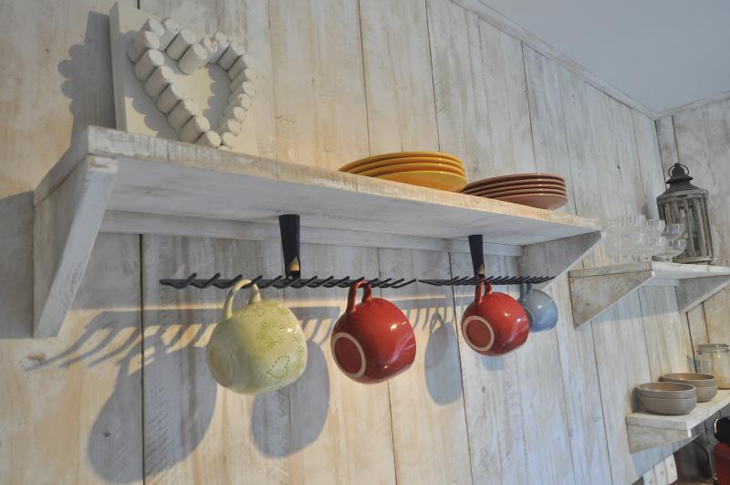 RELOOKING CUISINE LIGNE BOIS 974