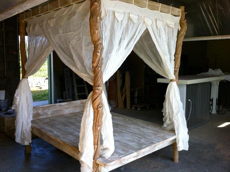 LIT BALDAQUIN BOIS RECYCLÉ , LIGNE BOIS 974