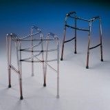 Caminador plegable de aluminio