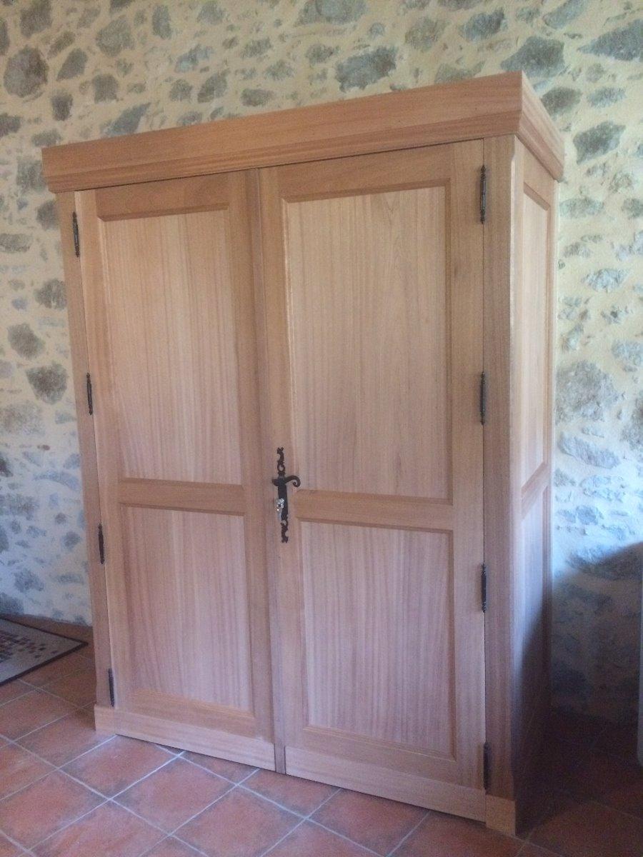 Fausse armoire