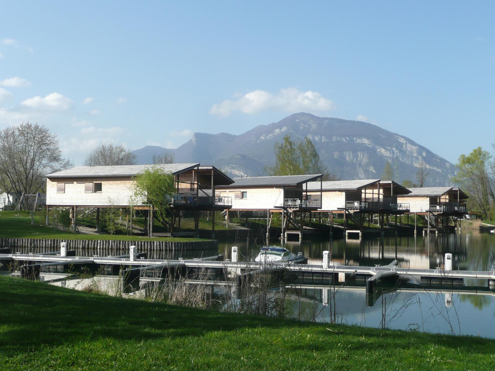 BASE LACUSTRE CHANAZ