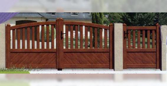 Portail Piémont en aluminium couleur bois